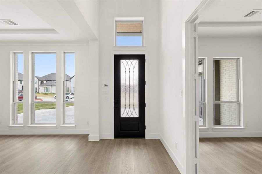 03. 1061 Georgetown - Entry 03. 1061 Georgetown - Entry