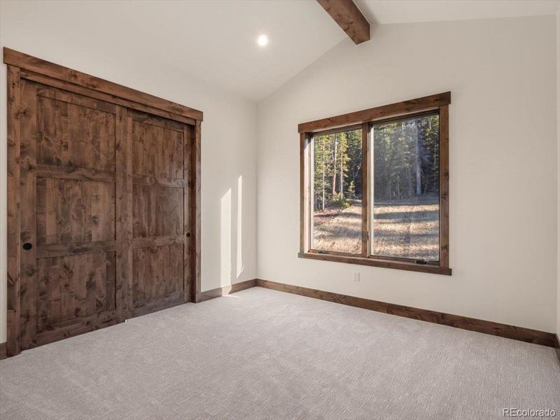 Spacious, unfurnished interior of a new home in , Breckenridge (Image 21).