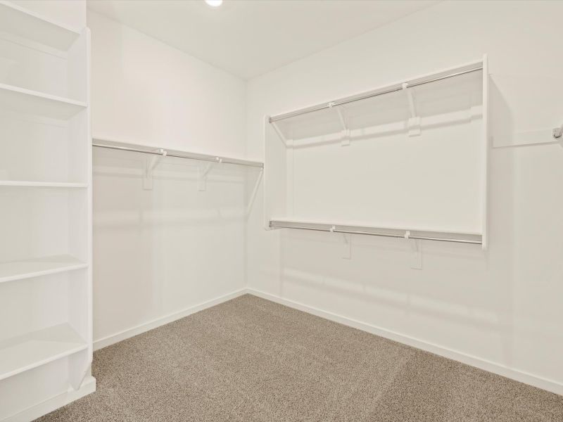 Spacious, unfurnished interior of a new home in Anthem at Merrill Ranch Reserve Series, Florence (Image 10).