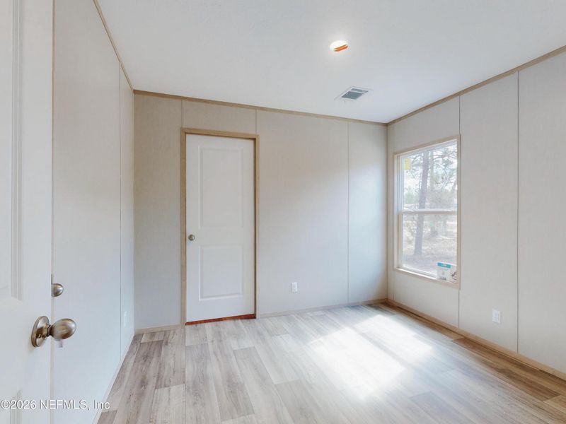 Spacious, unfurnished interior of a new home in , Keystone Heights (Image 27).