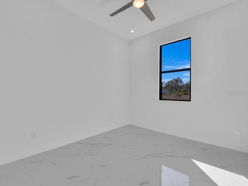 Spacious, unfurnished interior of a new home in , Lehigh Acres (Image 25).