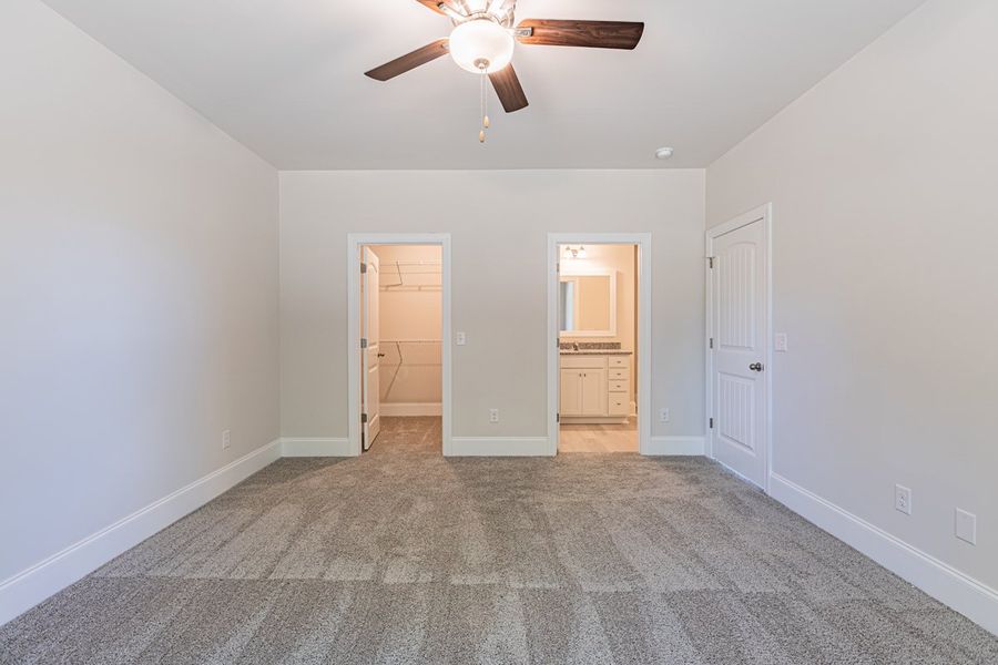 Representative unfurnished interior of a home built from the Habersham II by Great Southern Homes in Old Charleston Acres, Pelion (Image 45).