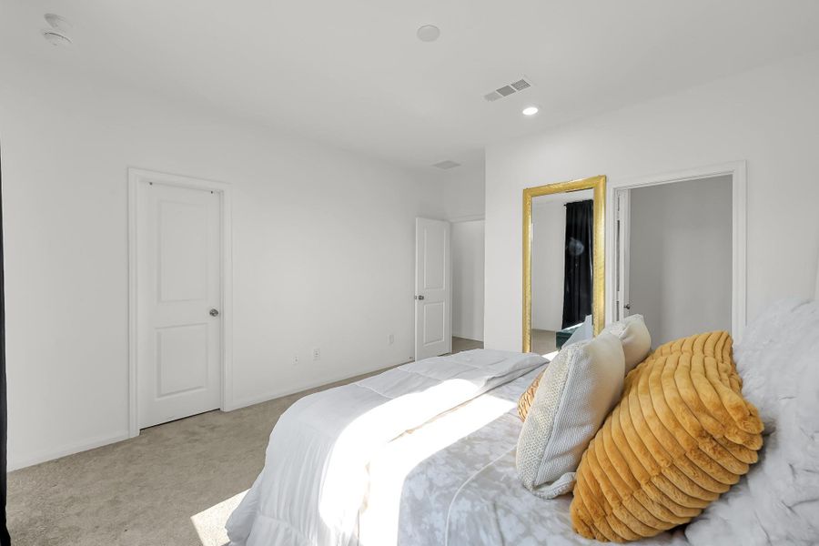 Image 20 of a home in .