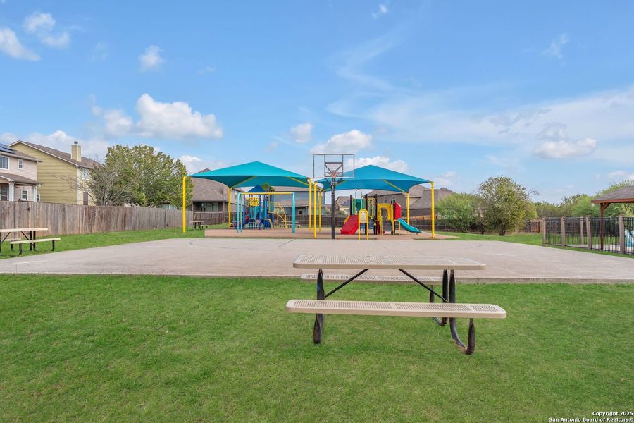 Community amenities in Saddle Creek Ranch, Cibolo (Image 44). Community amenities in Saddle Creek Ranch, Cibolo (Image 44).