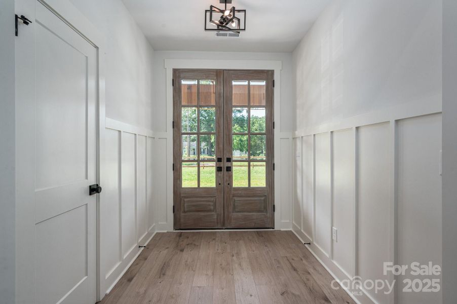 Spacious, unfurnished interior of a new home in , Maiden (Image 31).