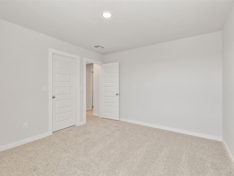 Spacious, unfurnished interior of a new home in Lakes at Black Oak, Magnolia (Image 35). Spacious, unfurnished interior of a new home in Lakes at Black Oak, Magnolia (Image 35).
