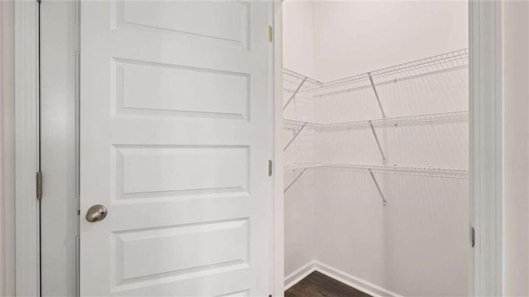 Spacious, unfurnished interior of a new home in Poplar Preserve, Newnan (Image 11).