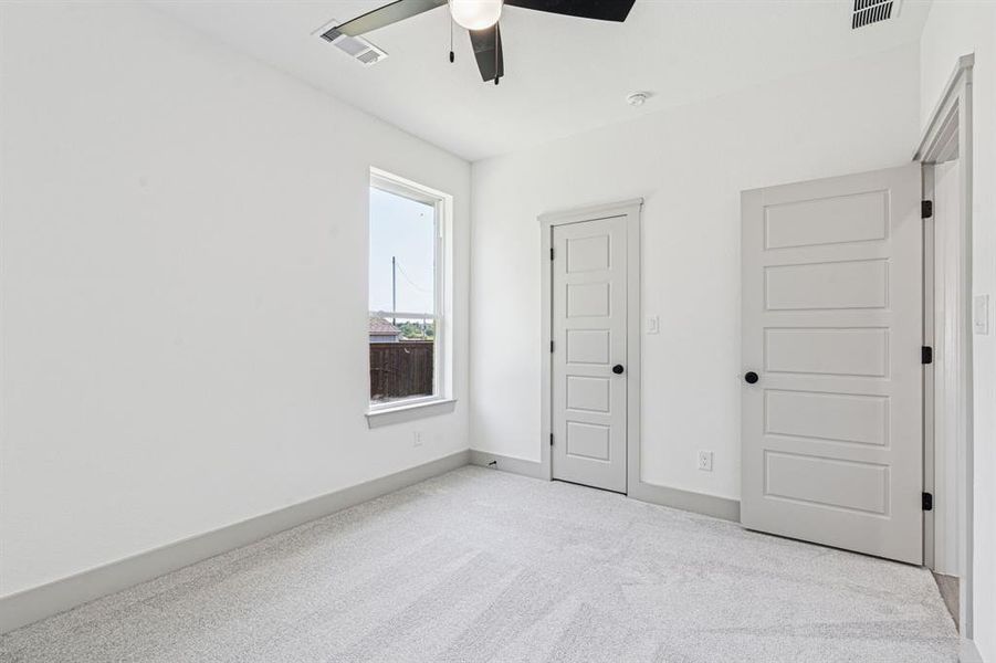 Spacious, unfurnished interior of a new home in , Granbury (Image 29).