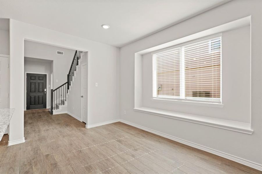 Spacious, unfurnished interior of a new home in Deer Creek, Crowley (Image 23).