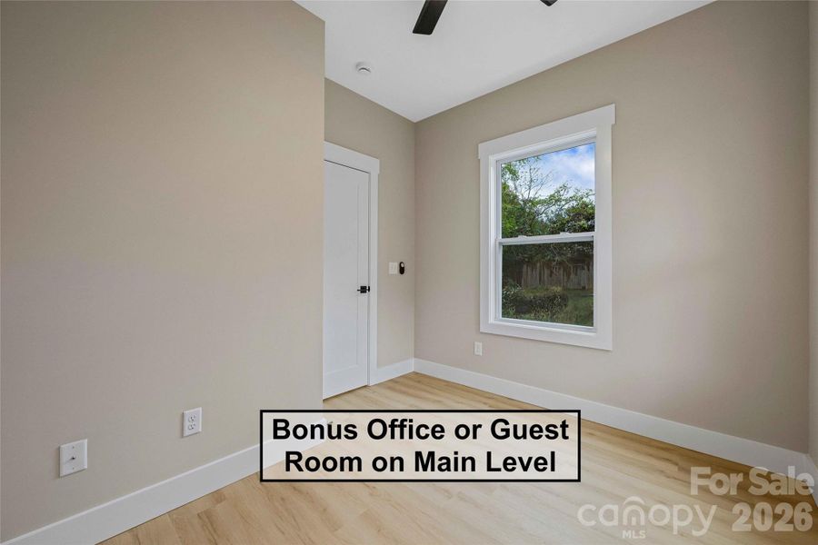 Spacious, unfurnished interior of a new home in , Asheville (Image 35).