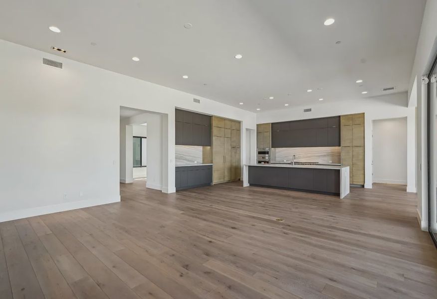 Great Room - 34 of 36