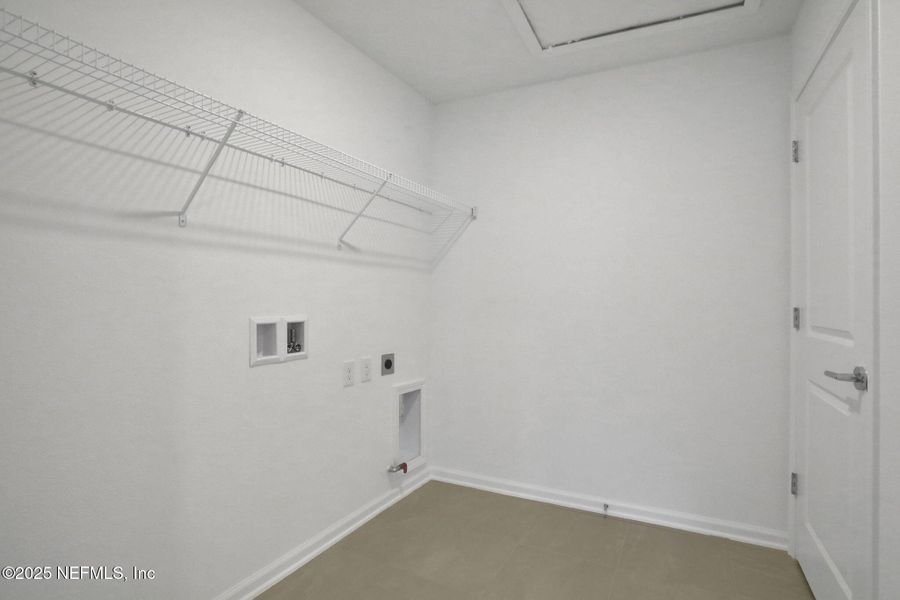 Spacious, unfurnished interior of a new home in TrailMark, St. Augustine (Image 31).