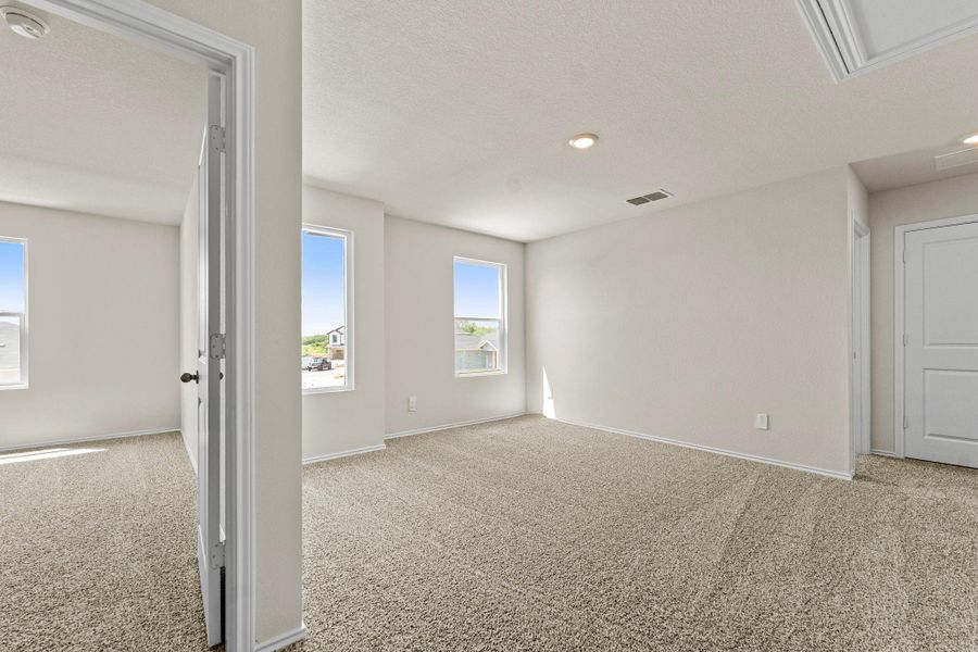Spacious, unfurnished interior of a new home in Ladera, Luling (Image 17). Spacious, unfurnished interior of a new home in Ladera, Luling (Image 17).