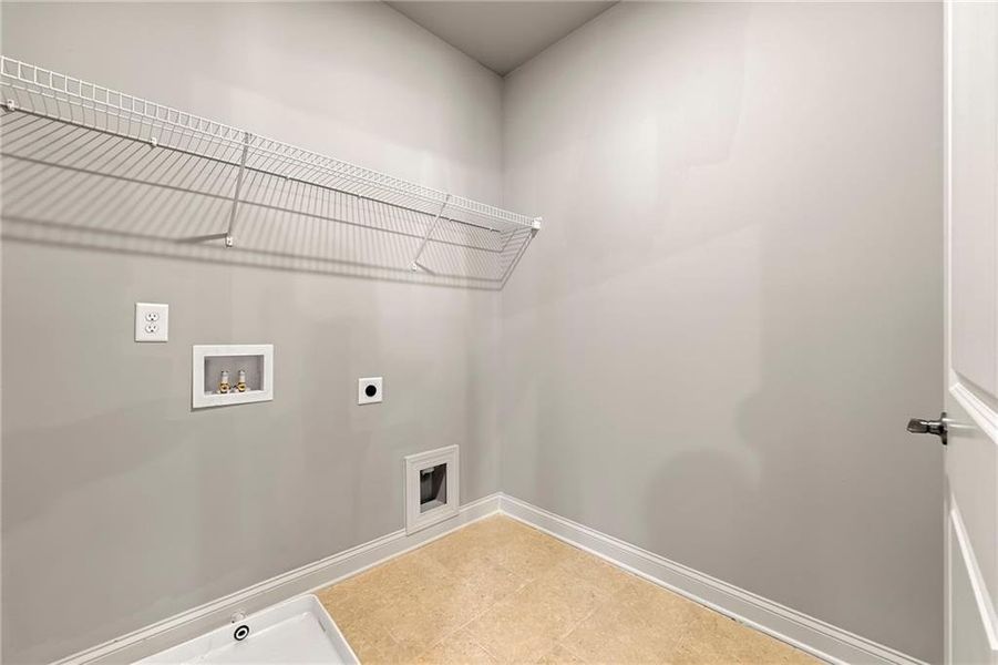 Spacious, unfurnished interior of a new home in Underwood Crossing, Covington (Image 22).