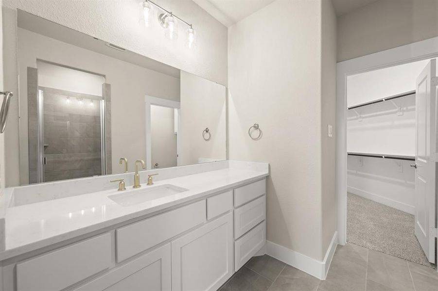 5900 Carmona-  Primary Suite-7330