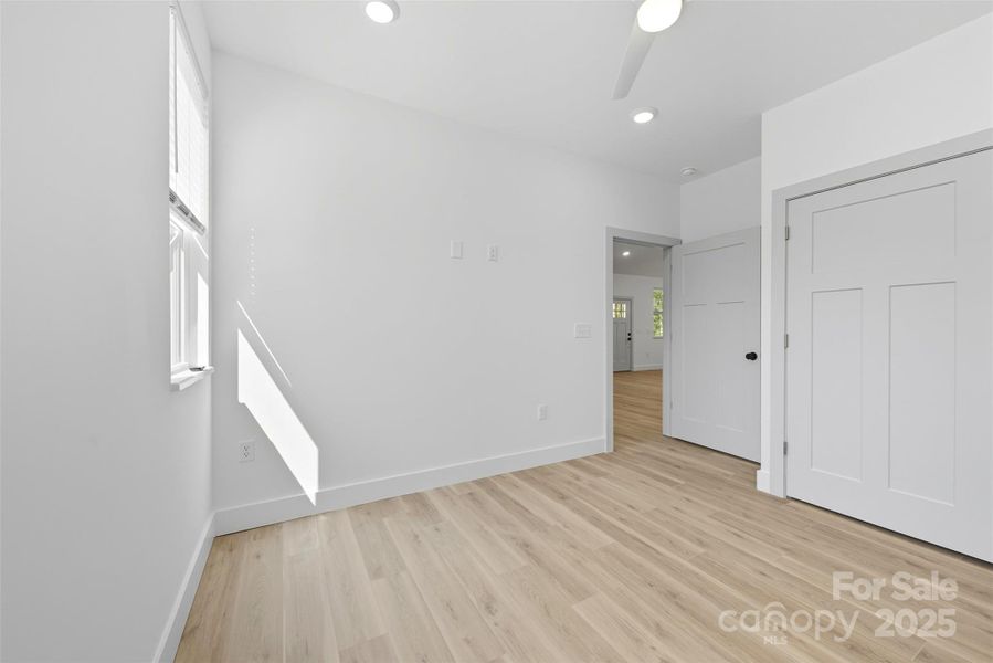 Spacious, unfurnished interior of a new home in , Dallas (Image 20). Spacious, unfurnished interior of a new home in , Dallas (Image 20).