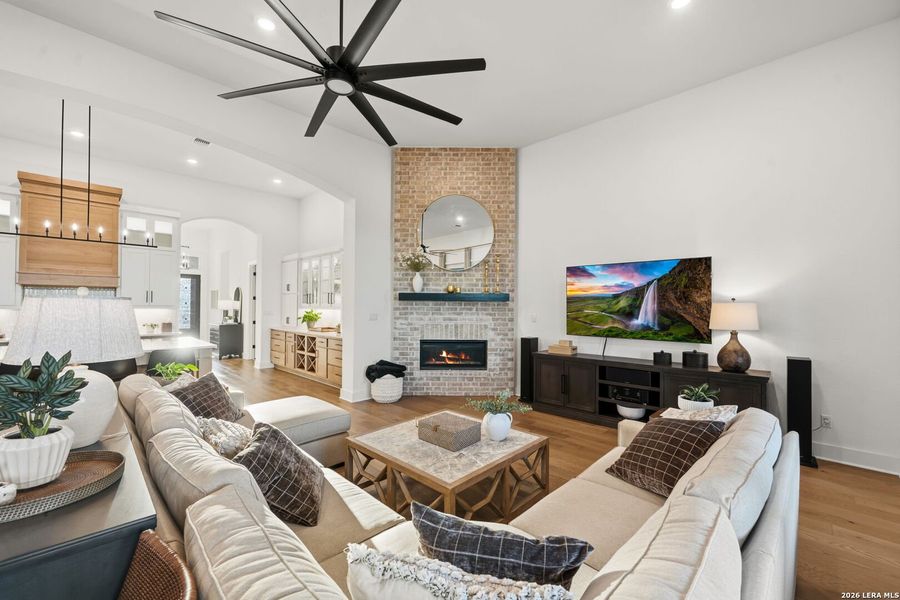 Furnished interior view inside a new home in La Cima, San Marcos (Image 38).