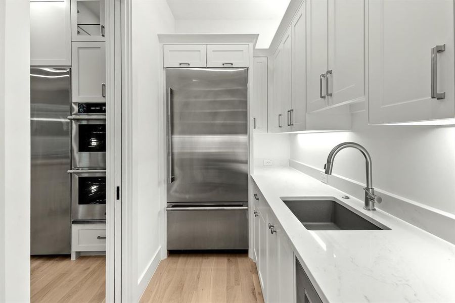 Second refrigerator and freezer Jennair Second refrigerator and freezer Jennair