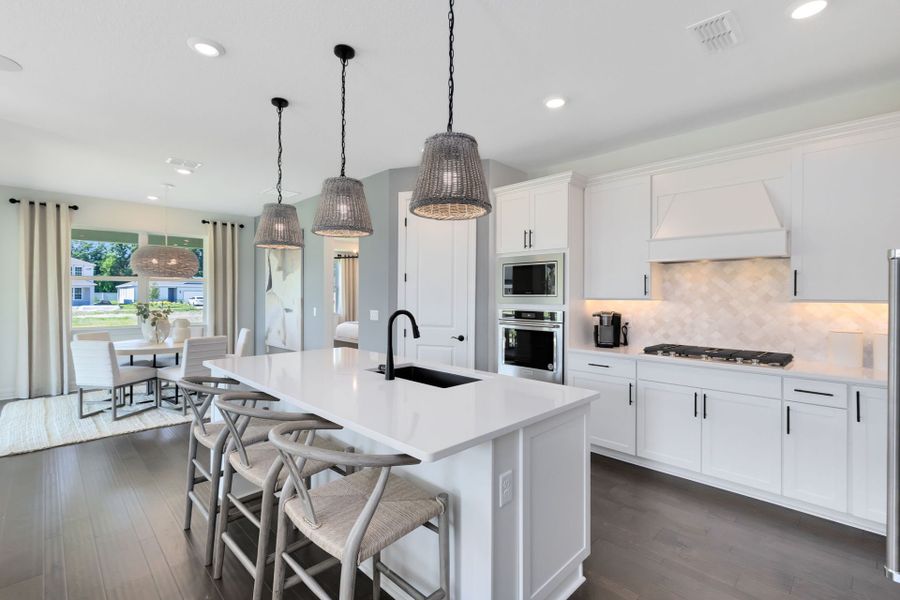 Beautiful Coral Grand Kitchen