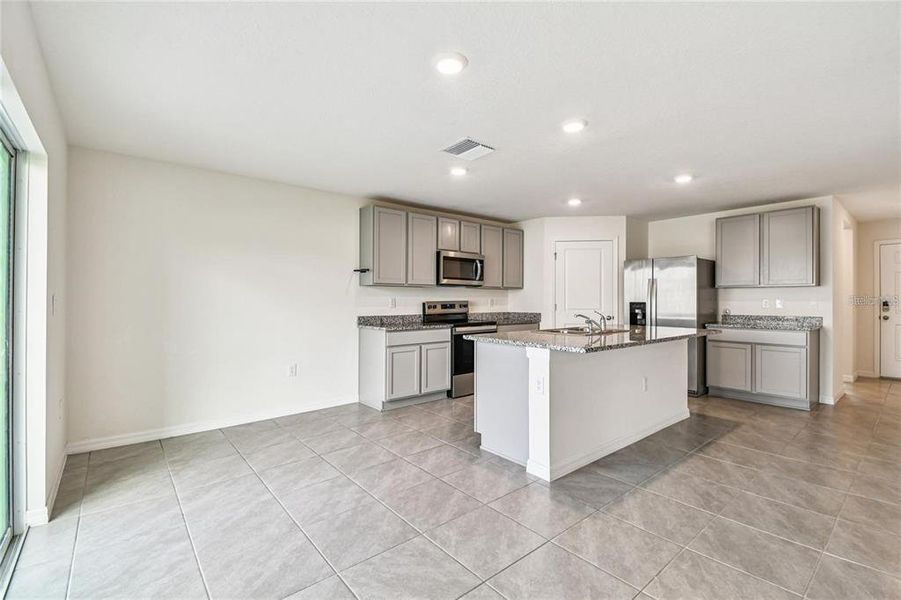 Furnished interior view inside a new home in River Park, Temple Terrace (Image 5). Furnished interior view inside a new home in River Park, Temple Terrace (Image 5).