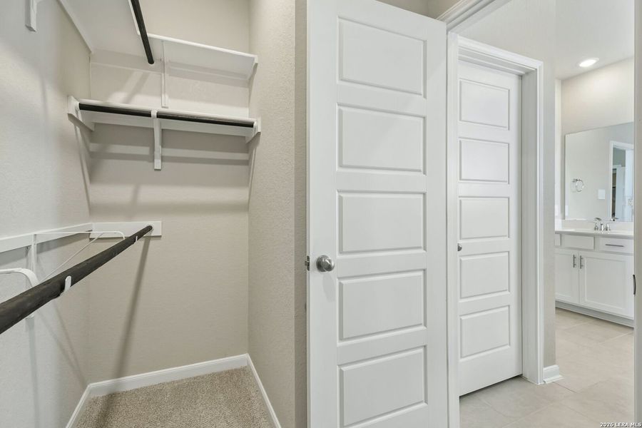 Furnished interior view inside a new home in Thomas Pond, San Antonio (Image 11). Furnished interior view inside a new home in Thomas Pond, San Antonio (Image 11).