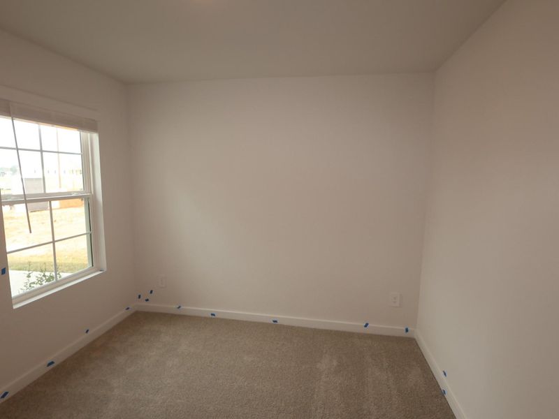 Spacious, unfurnished interior of a new home in Lone Star Landing, Montgomery (Image 8).