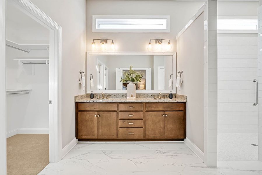 Pierre's Bay, Master Bathroom
