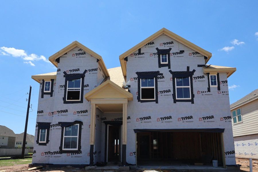 Two story home with 6 beds, 4.5 baths, and 2 car garage Two story home with 6 beds, 4.5 baths, and 2 car garage