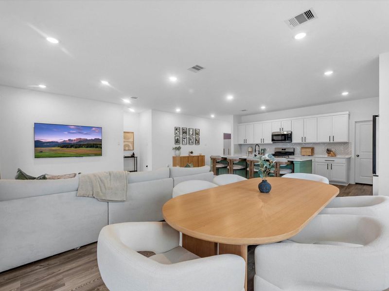 Furnished interior view inside a new home in Samara, League City (Image 16).