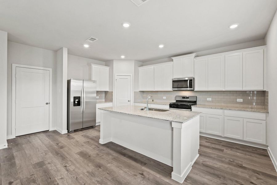 Furnished interior view inside a new home in Magnolia Springs, Montgomery (Image 6).
