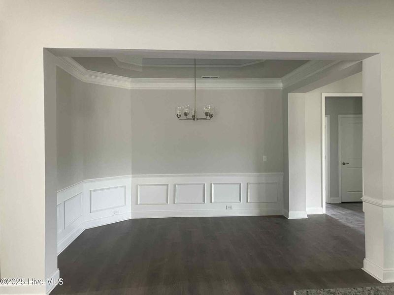 Spacious, unfurnished interior of a new home in Fairfield Harbour, New Bern (Image 13).