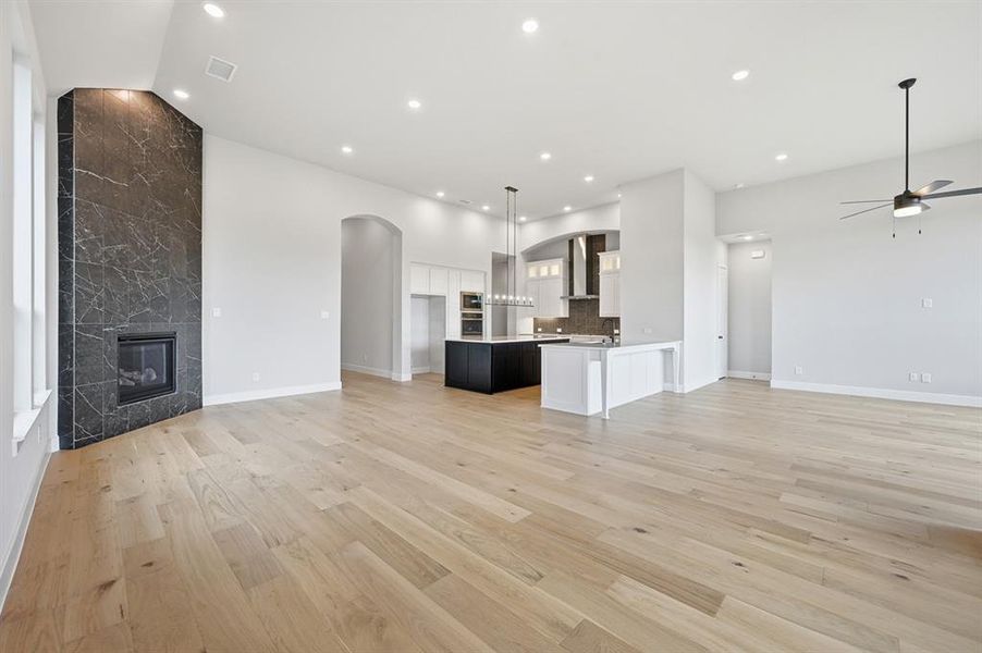 Spacious, unfurnished interior of a new home in Sandbrock Ranch: 60ft. lots, Aubrey (Image 23). Spacious, unfurnished interior of a new home in Sandbrock Ranch: 60ft. lots, Aubrey (Image 23).