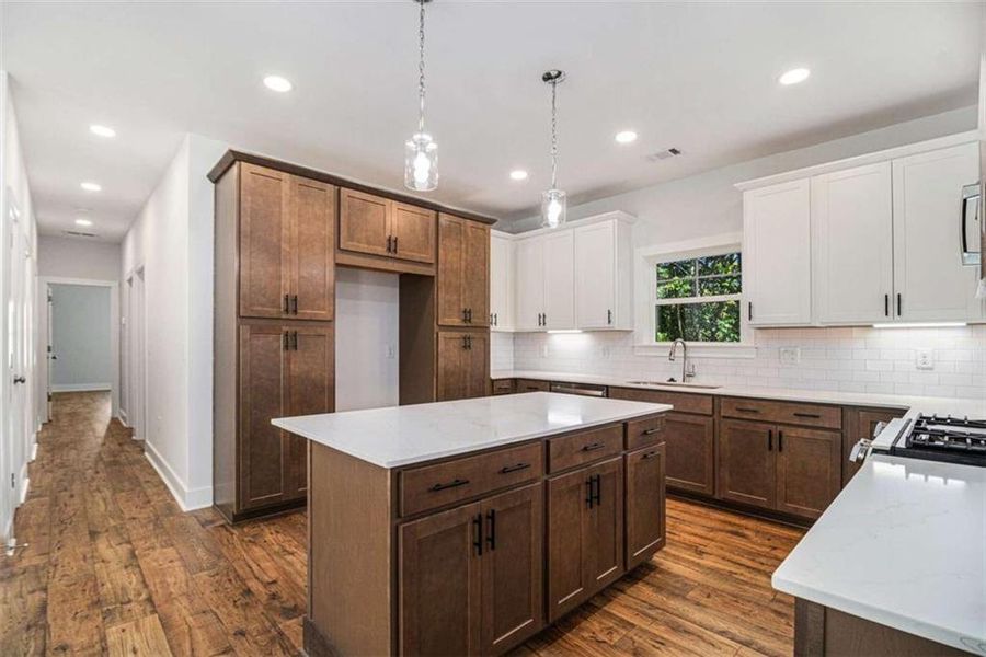 Furnished interior view inside a new home in , Carrollton (Image 12).