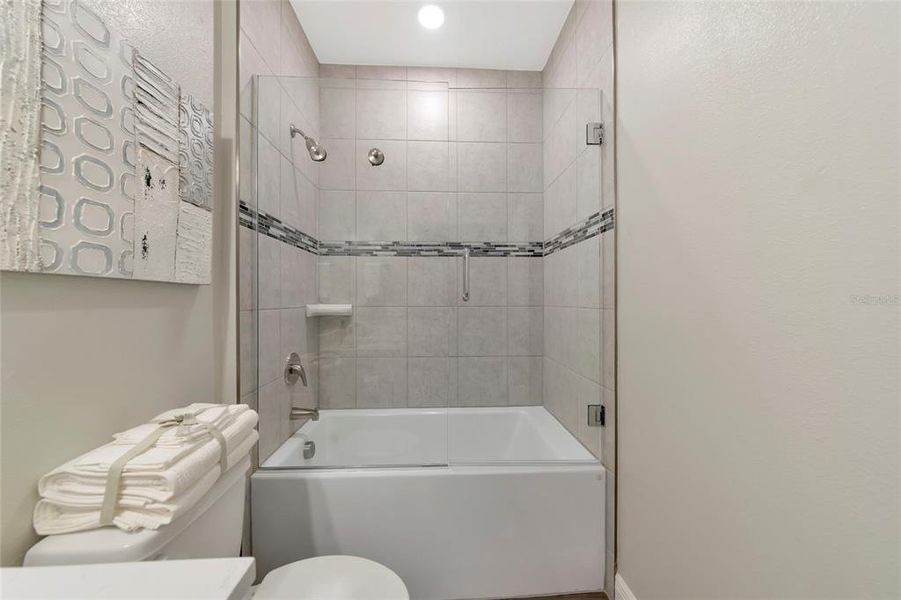 Furnished interior view inside a new home in , Bradenton (Image 18).