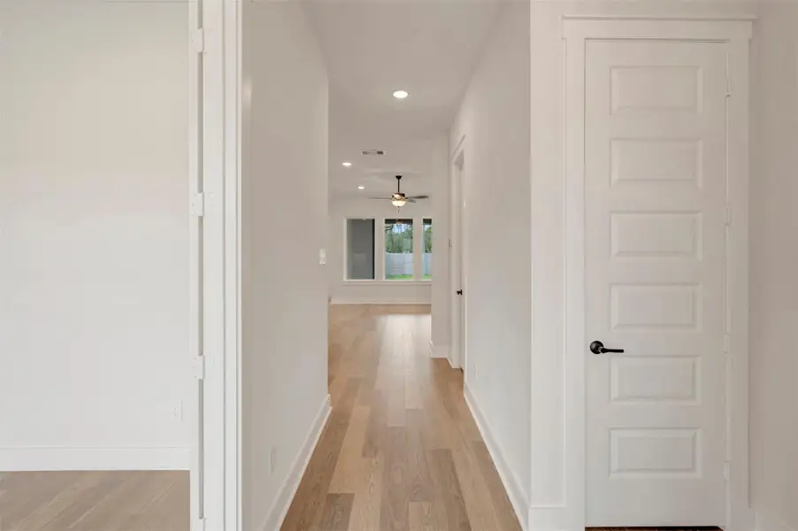 Spacious, unfurnished interior of a new home in Two Step Farm - Landmark Row Collection, Montgomery (Image 22).