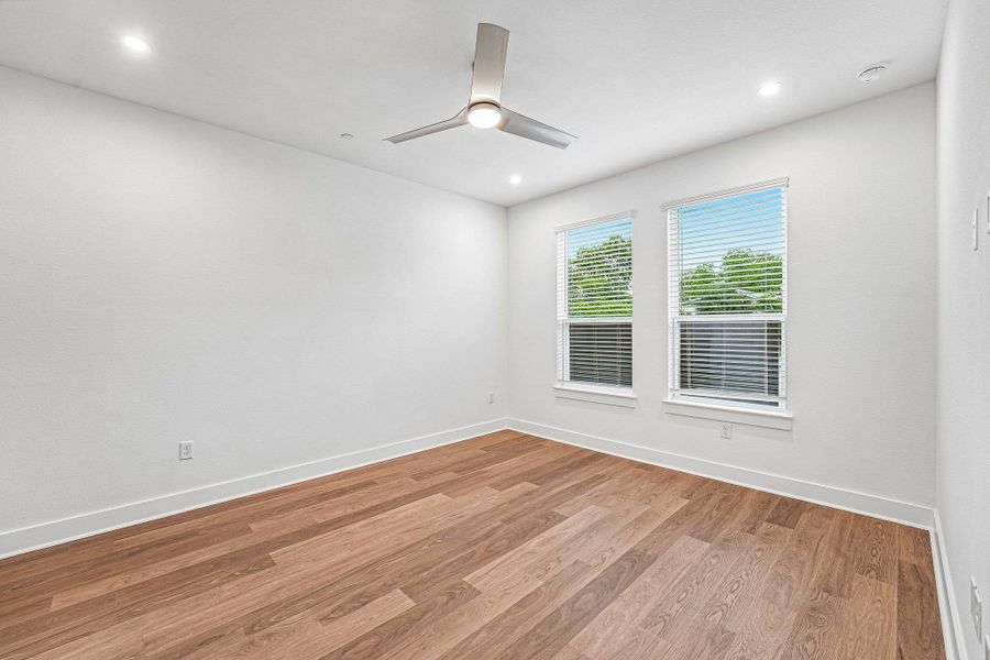 Stay on the ground-floor and youwill find the private primary suiteand direct access to your 2-cargarage. Stay on the ground-floor and youwill find the private primary suiteand direct access to your 2-cargarage.