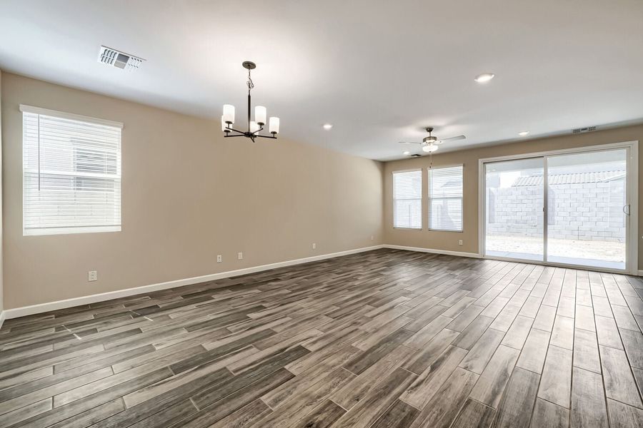 New Home in Surprise, AZ.  - Slide 4