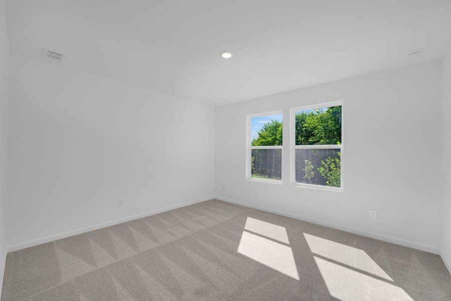 Spacious, unfurnished interior of a new home in Heritage River, Euharlee (Image 25).