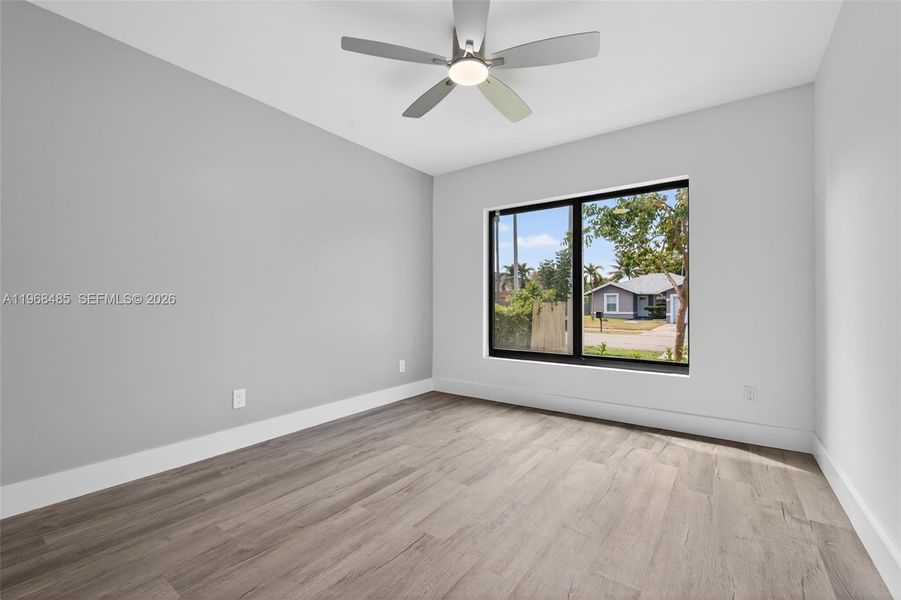 Spacious, unfurnished interior of a new home in , Fort Lauderdale (Image 21).