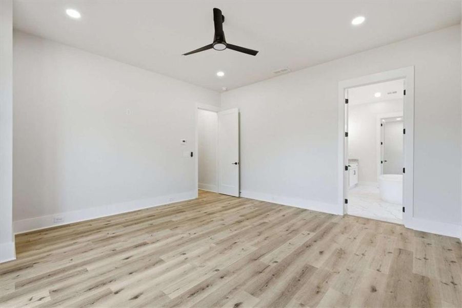 Spacious, unfurnished interior of a new home in , Carrollton (Image 50).