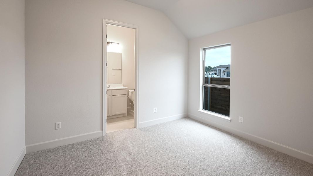 Spacious, unfurnished interior of a new home in Juniper Springs, Lockhart (Image 19).