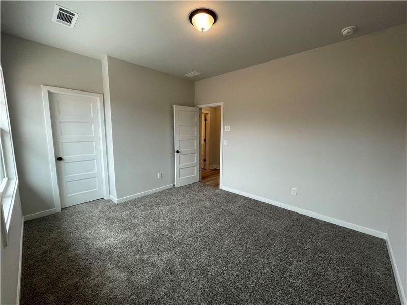 Spacious, unfurnished interior of a new home in Summerlin, Winder (Image 14).
