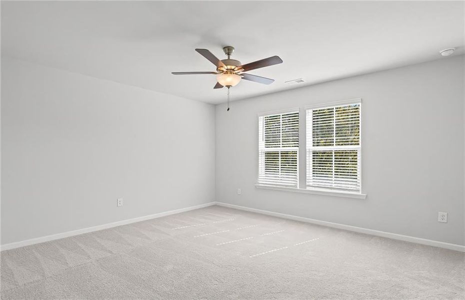 Spacious, unfurnished interior of a new home in Watermist at Mirror Lake, Villa Rica (Image 25).