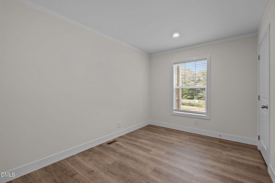 37-web-or-mls-P1086868 37-web-or-mls-P1086868