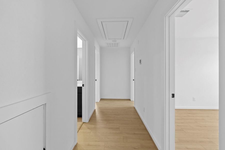 Spacious, unfurnished interior of a new home in Lake Conroe Cove, Willis (Image 20). Spacious, unfurnished interior of a new home in Lake Conroe Cove, Willis (Image 20).