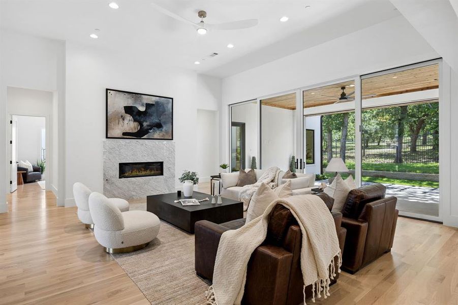 Furnished interior view inside a new home in , Southlake (Image 11).