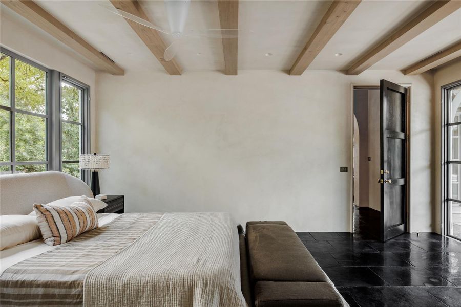 Image 33 of a home in .