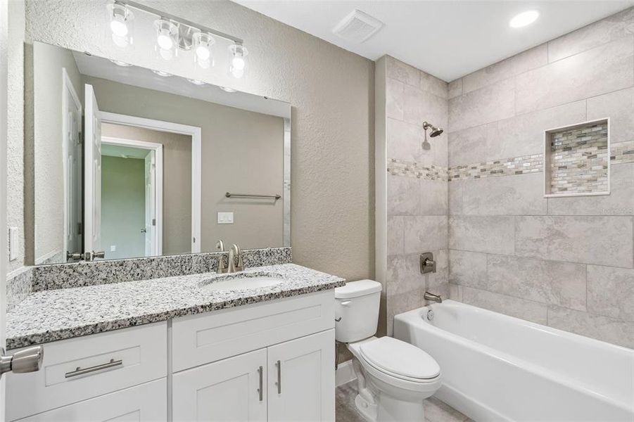 Furnished interior view inside a new home in , Lakeland (Image 8).