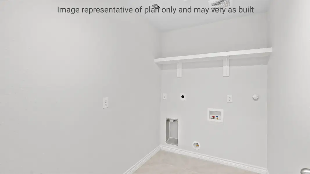 Spacious, unfurnished interior of a new home in Heritage Crossing, Corpus Christi (Image 16).