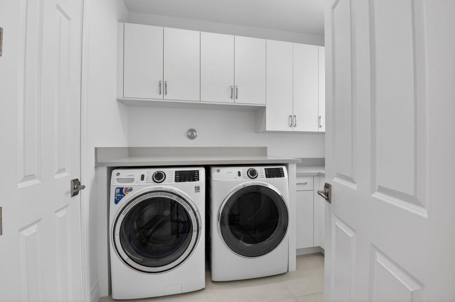 Furnished interior view inside a new home in , Boca Raton (Image 5).